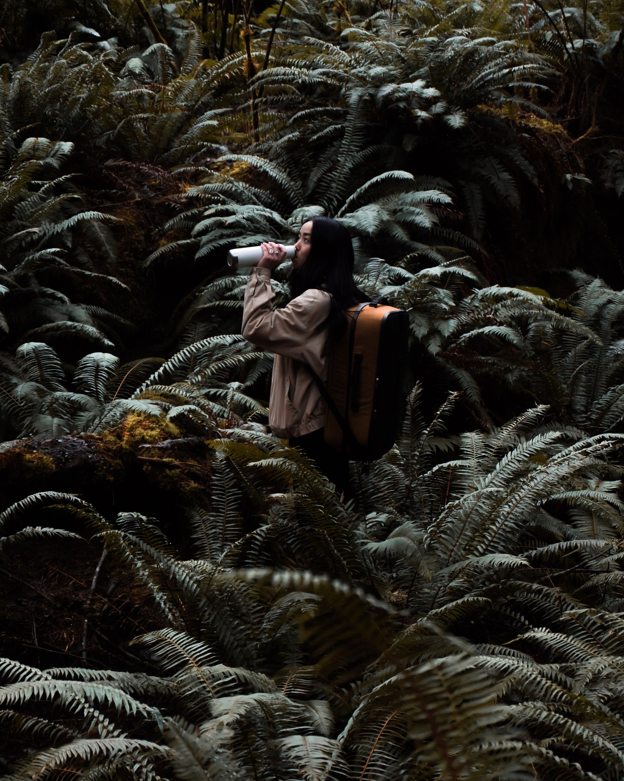 Spring break hiking with bq water bottle
